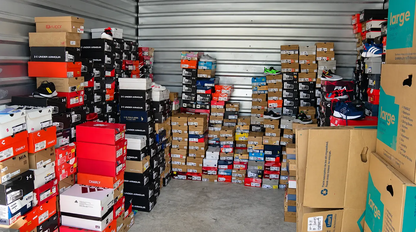 Palet Premium de Tenis de Marcas Mixtas – Lote Mayorista de 190 Pares