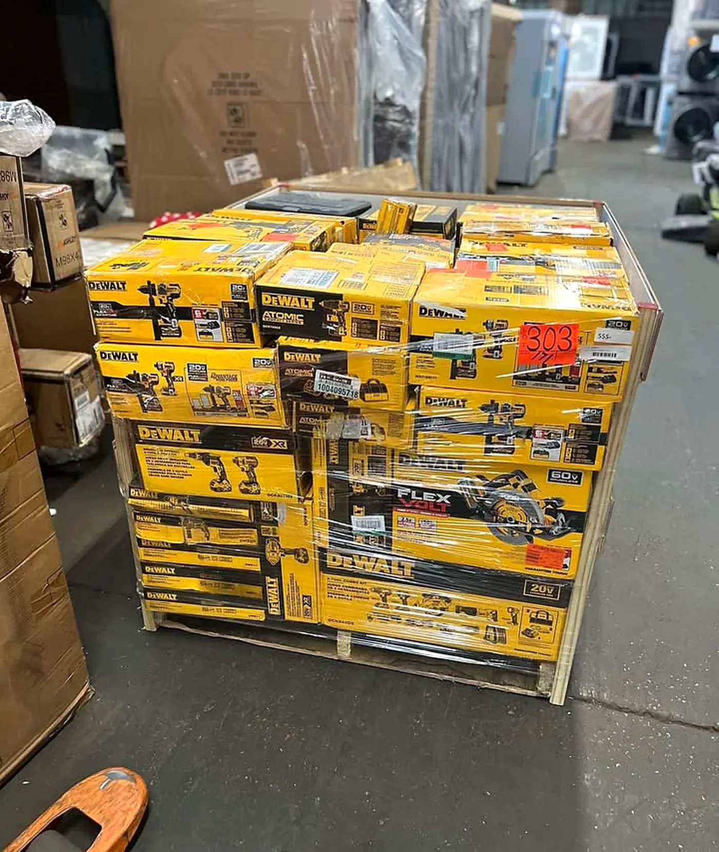 DEWALT 75-Piece Power Tools Pallet – Master Tool Lot