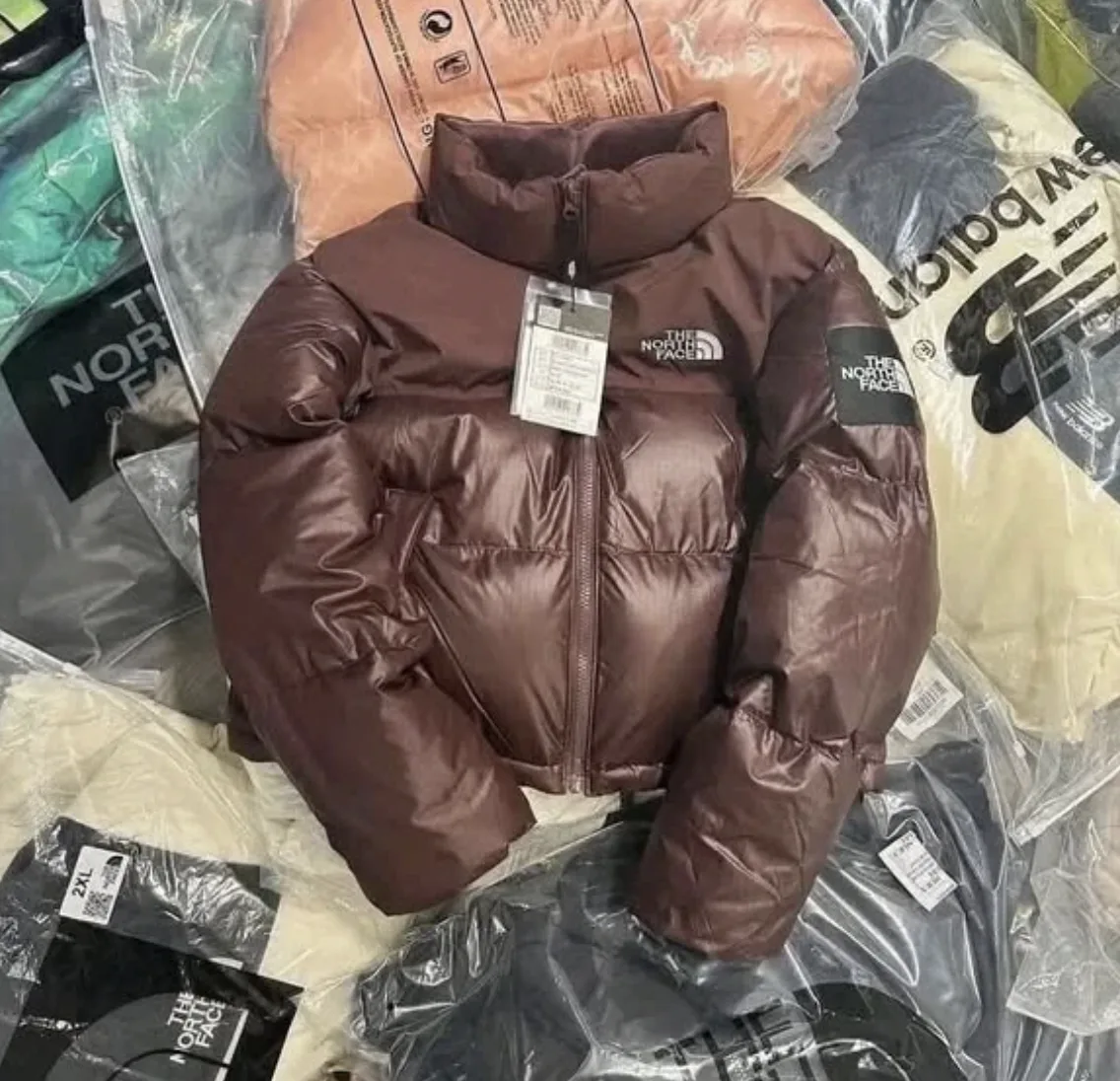 Pallet de Abrigos y Chamarras de Invierno – 280 Piezas